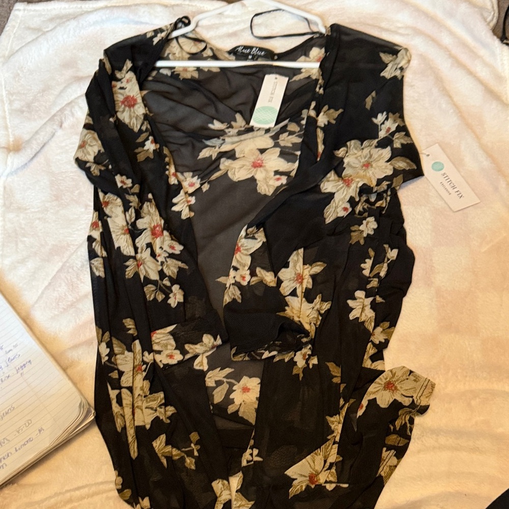 Stitch Fix Alice Blue Floral Sheer Kimono